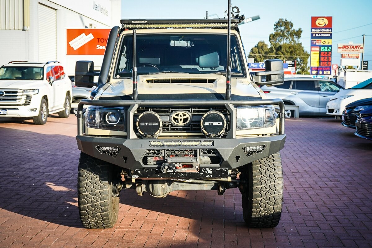 Toyota Landcruiser image 3
