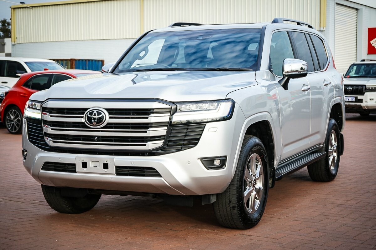 Toyota Landcruiser image 4