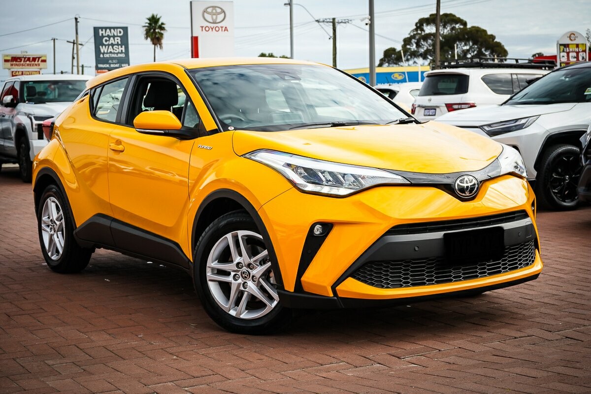 Toyota C-hr image 1