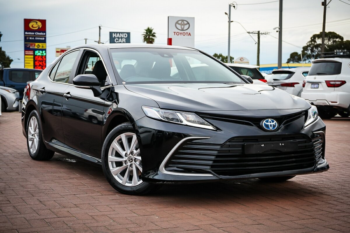 Toyota Camry image 1