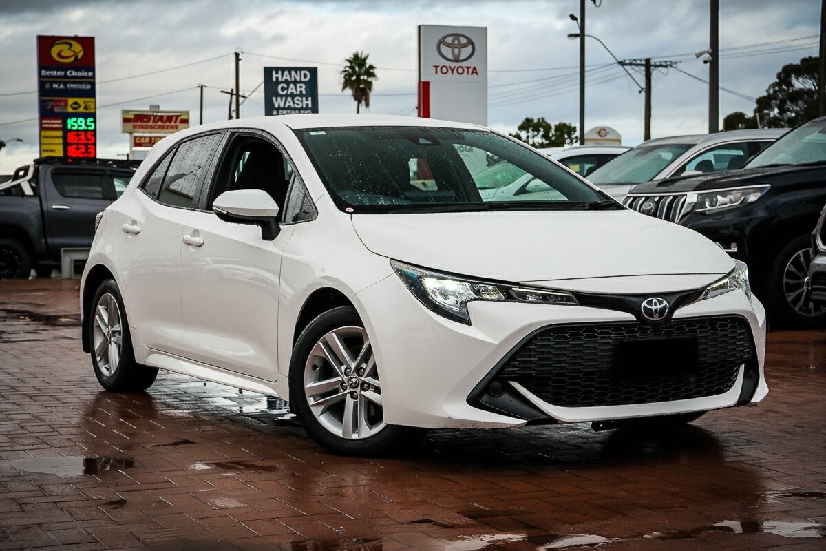 Toyota Corolla image 1