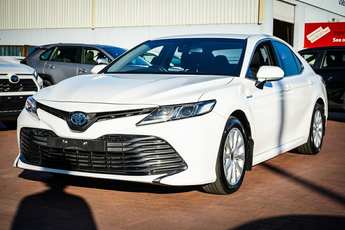 Toyota Camry image 4