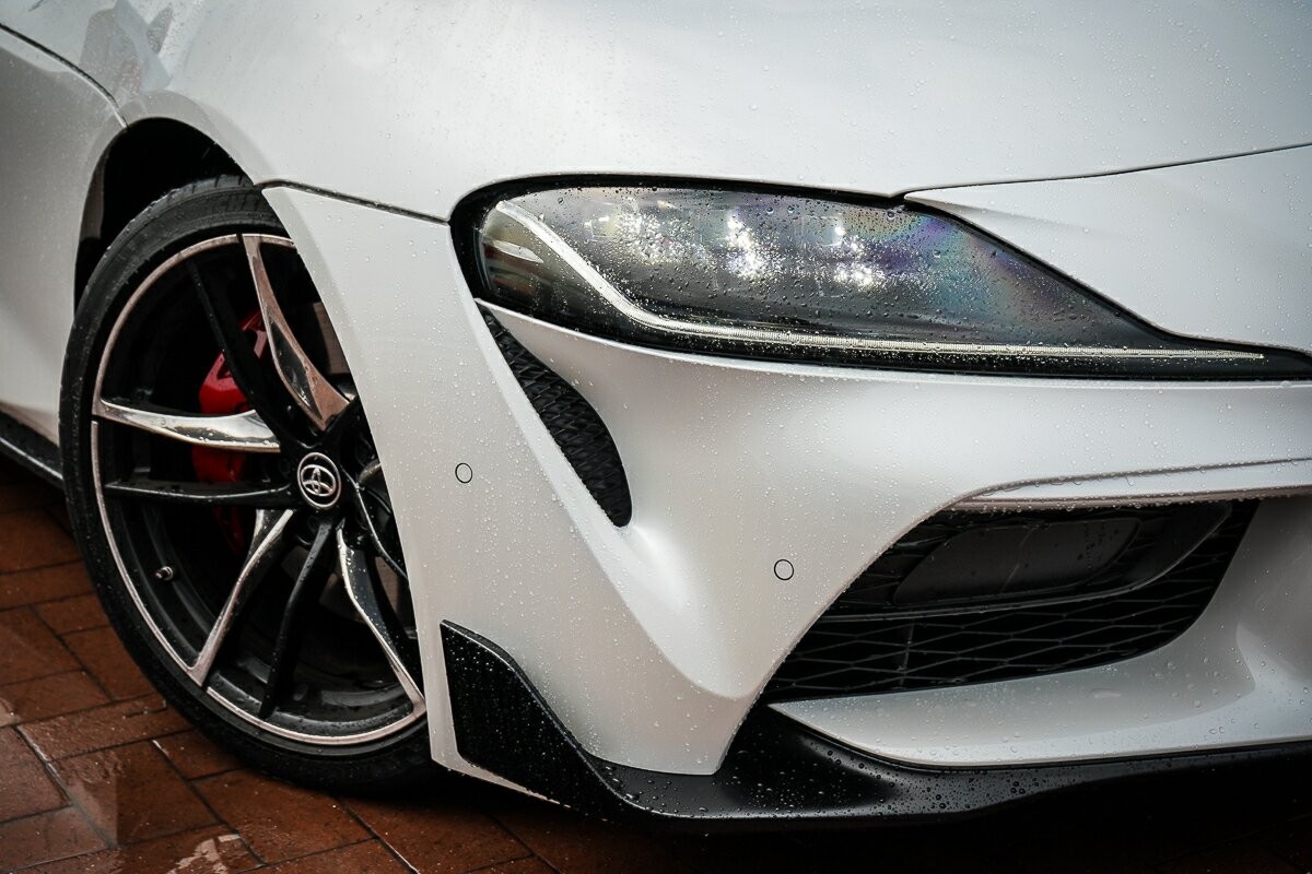 Toyota Supra image 2
