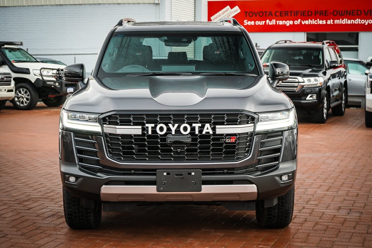 Toyota Landcruiser image 3