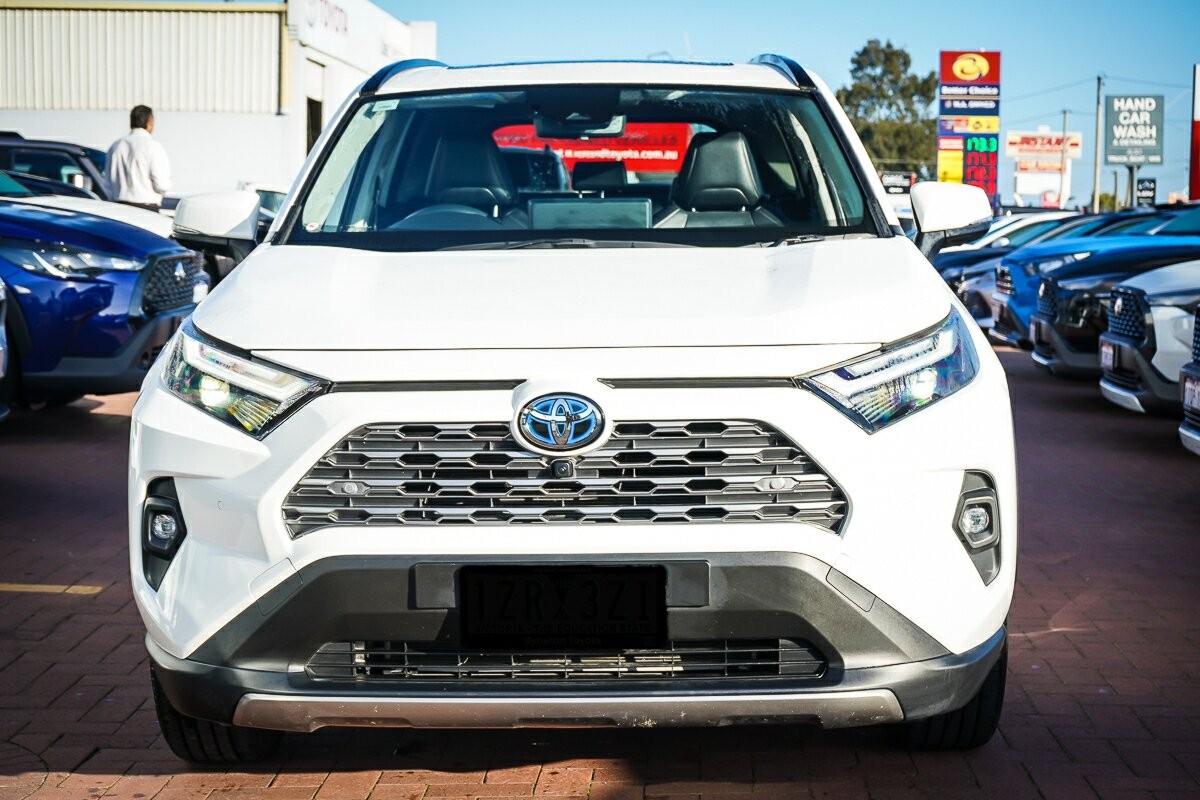 Toyota Rav4 image 3