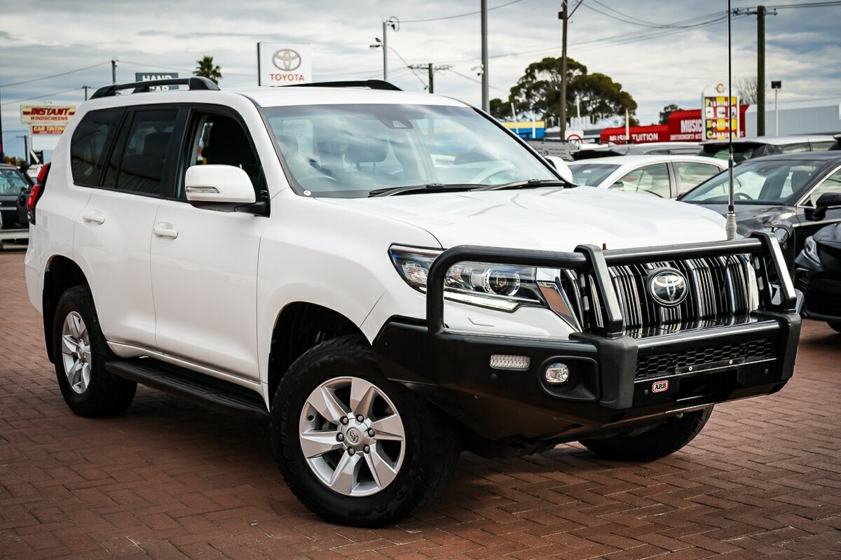 Toyota Landcruiser Prado image 1