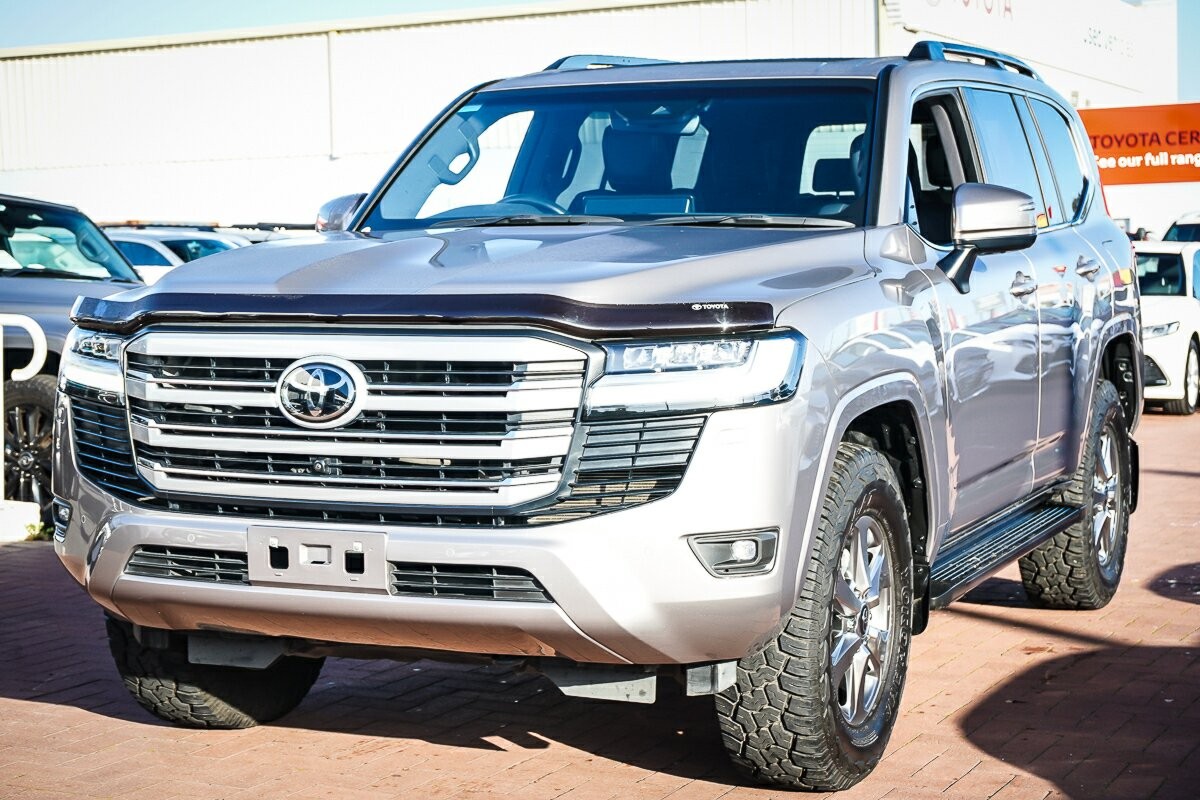 Toyota Landcruiser image 4