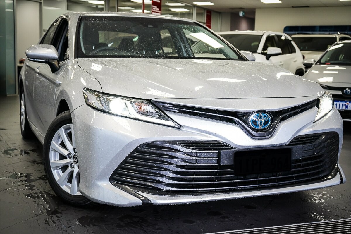 Toyota Camry image 1