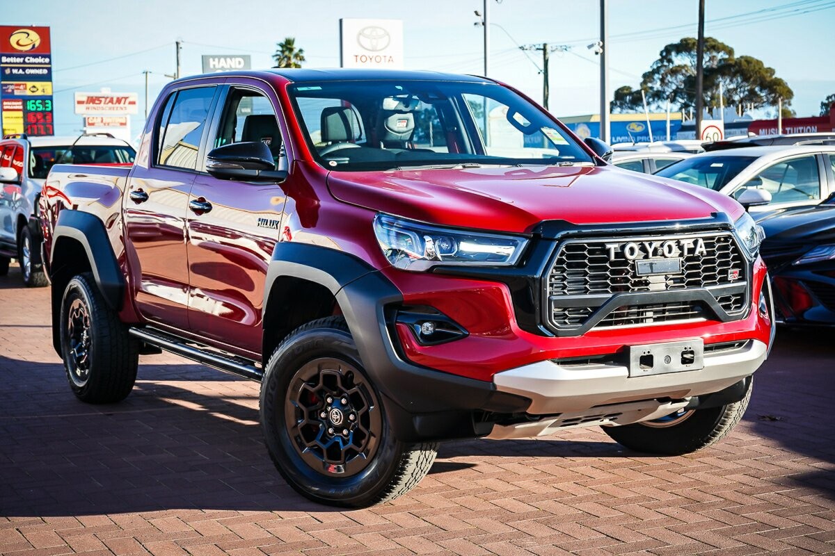 Toyota Hilux image 1