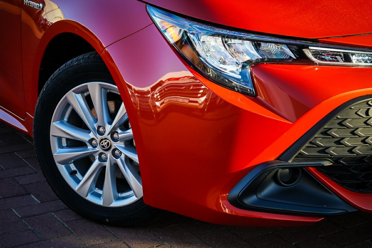 Toyota Corolla image 2