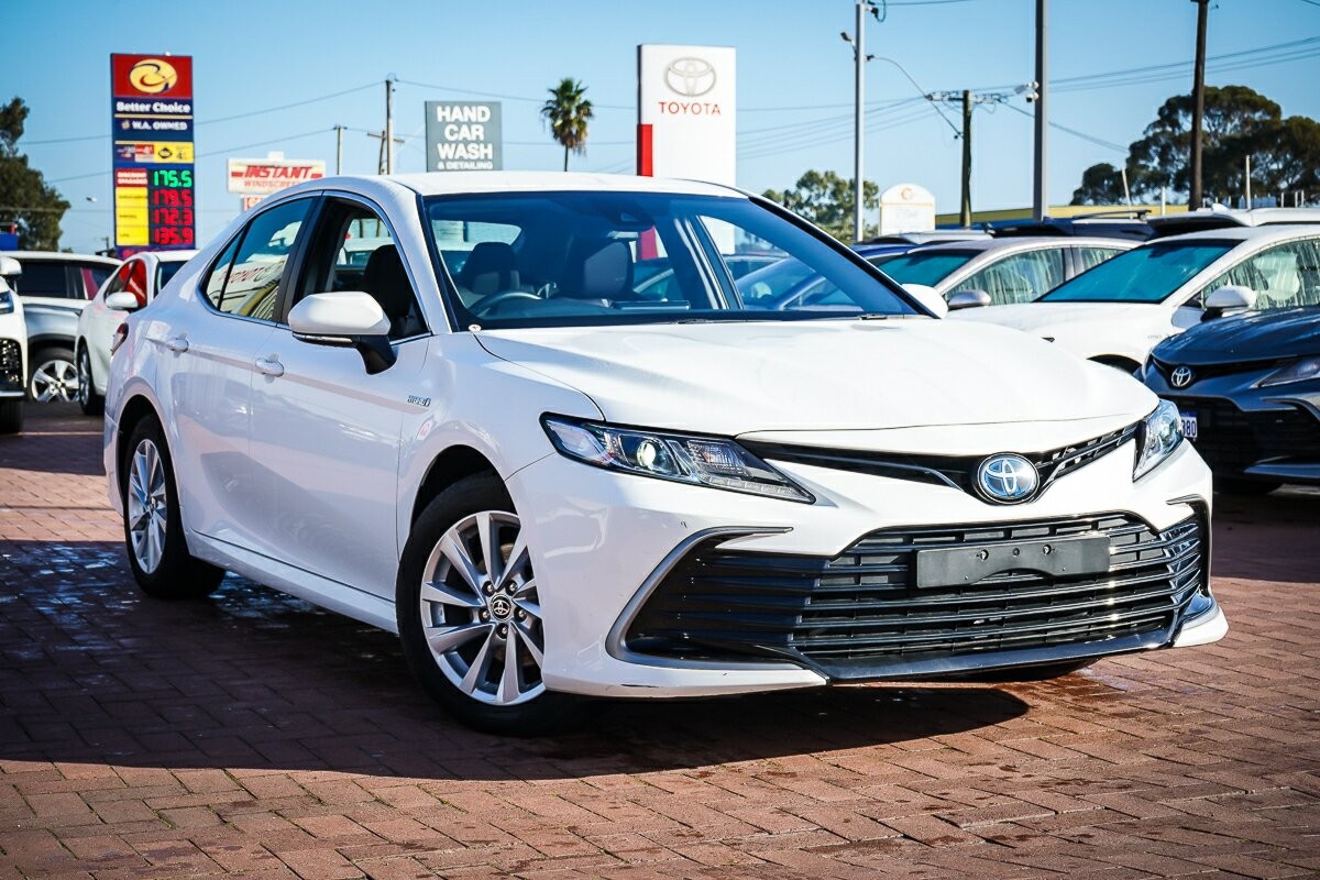 Toyota Camry image 1