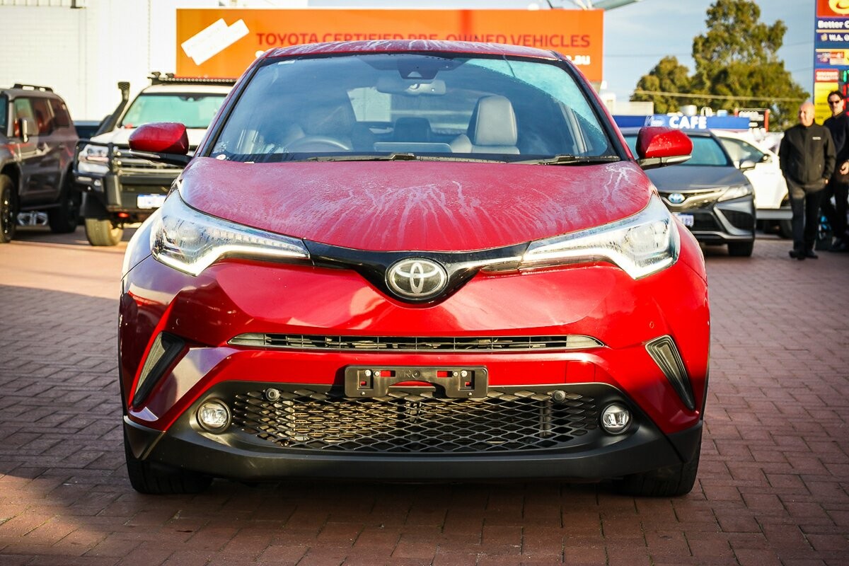 Toyota C-hr image 3