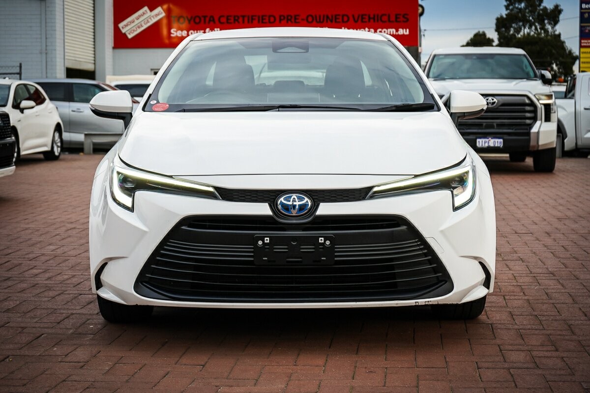 Toyota Corolla image 3