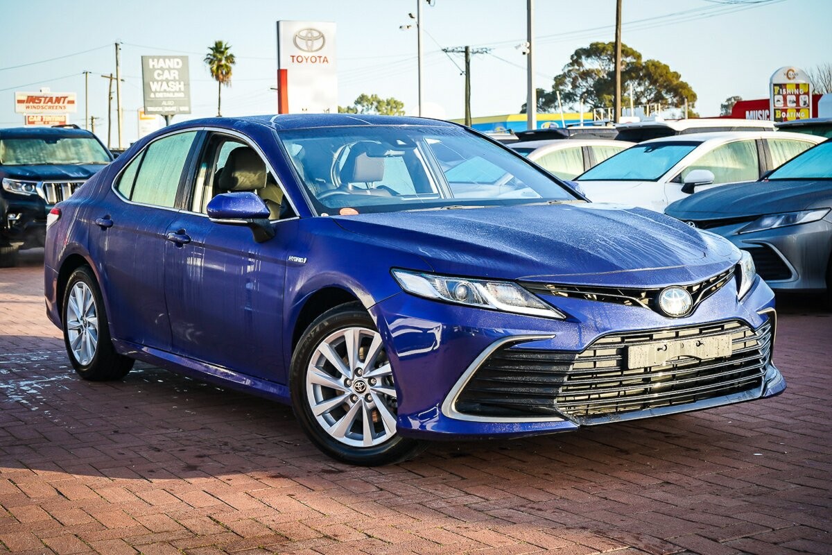 Toyota Camry image 1