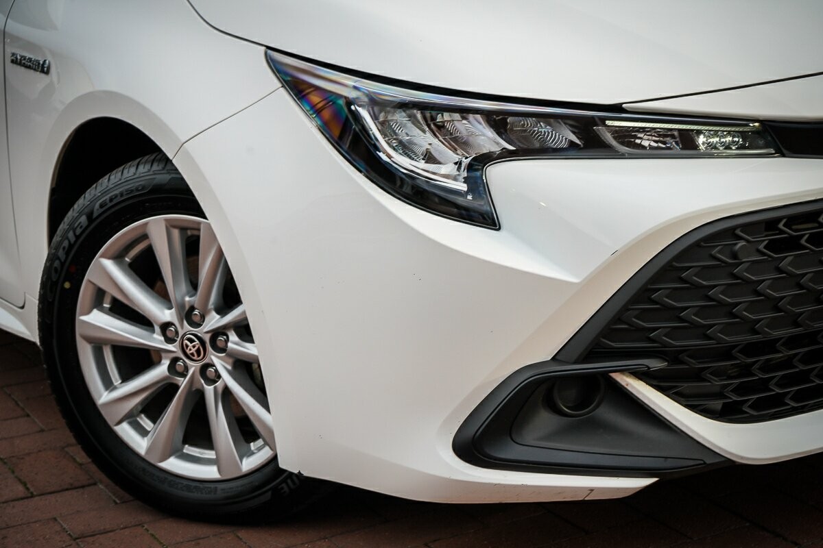 Toyota Corolla image 2