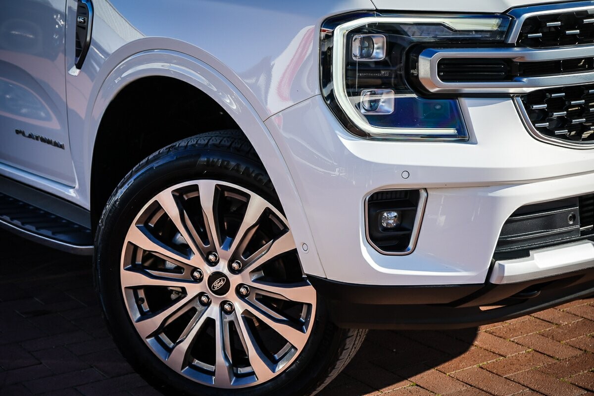 Ford Everest image 2