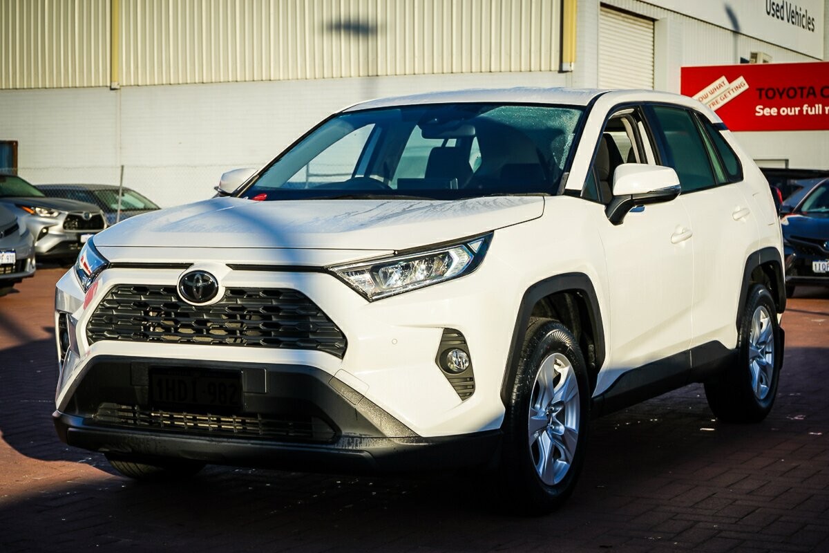 Toyota Rav4 image 4