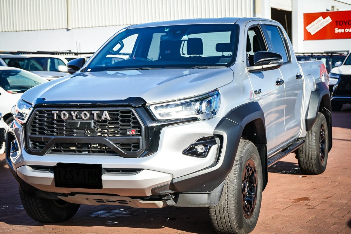 Toyota Hilux image 4