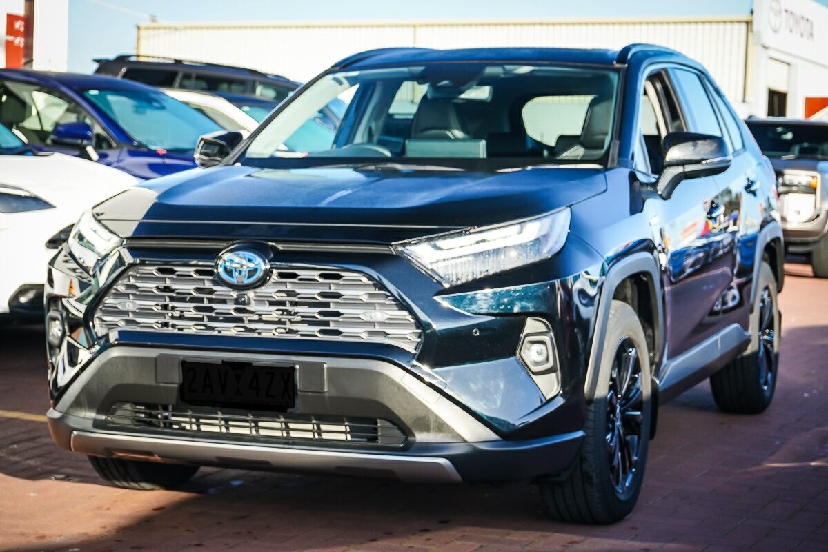 Toyota Rav4 image 4