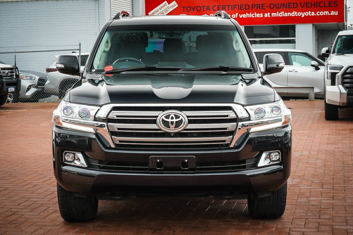 Toyota Landcruiser image 3