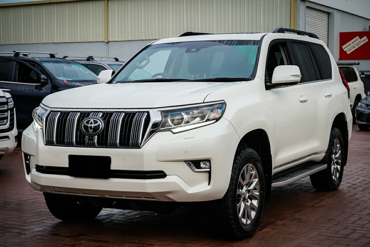 Toyota Landcruiser Prado image 4