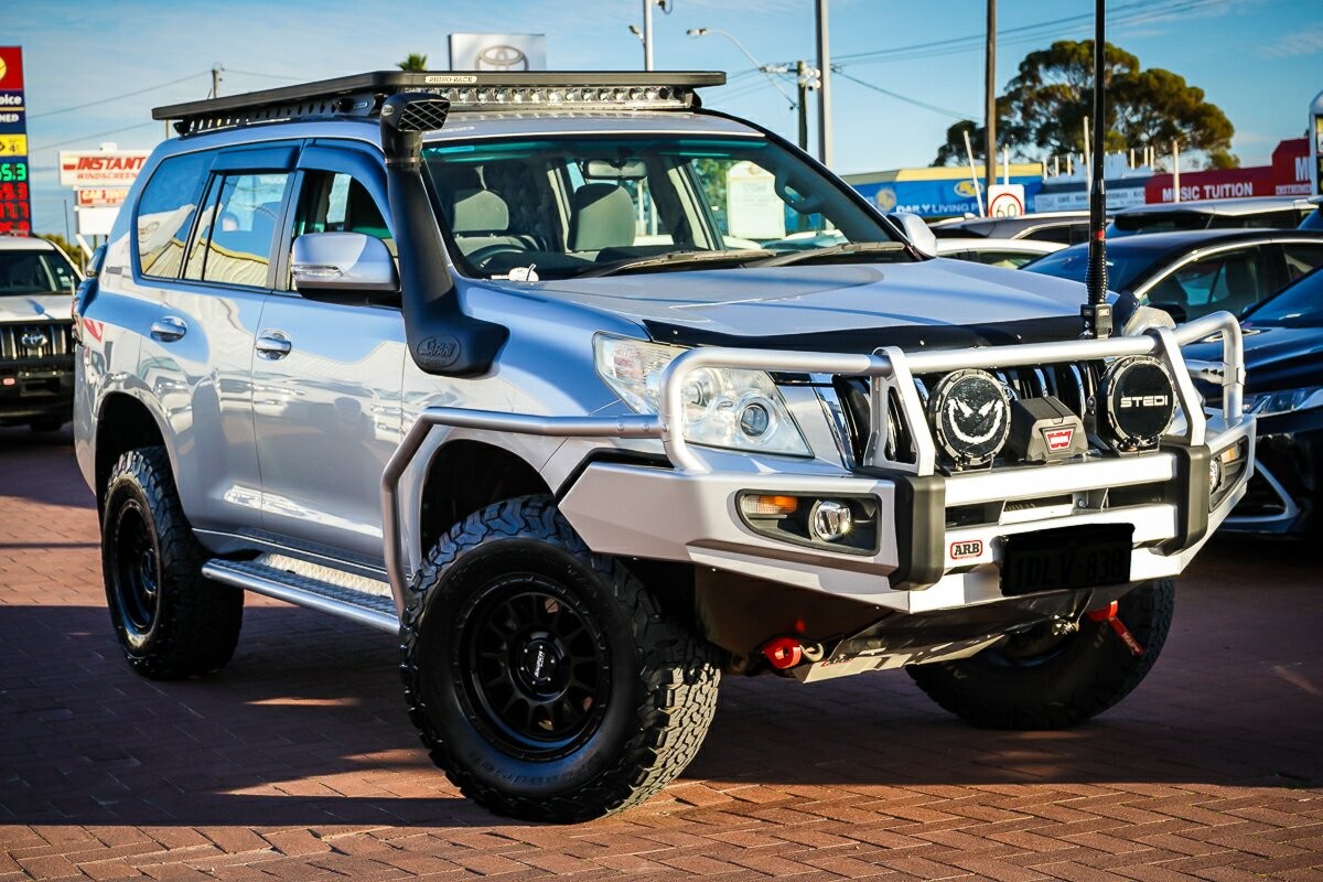 Toyota Landcruiser Prado image 1