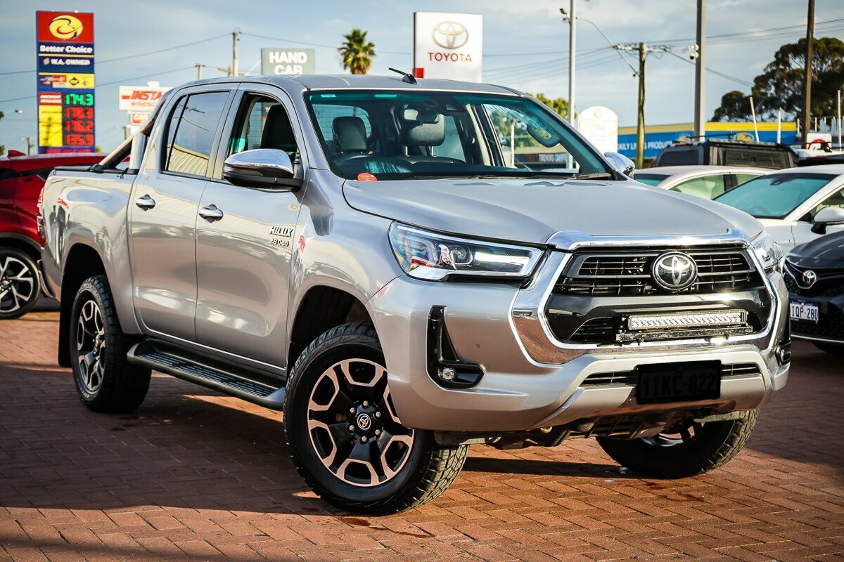 Toyota Hilux image 1