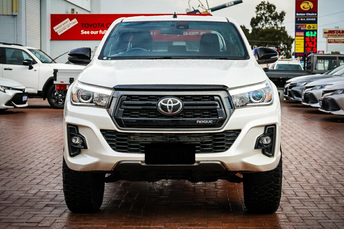 Toyota Hilux image 3