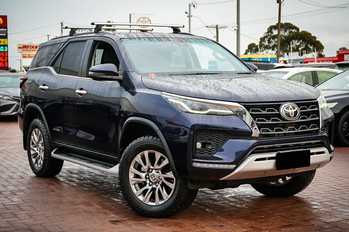 Toyota Fortuner image 1