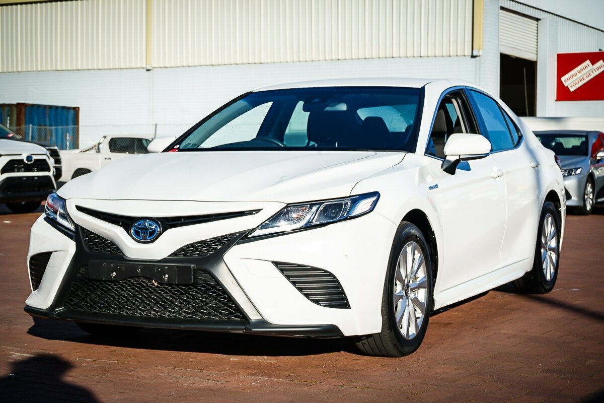 Toyota Camry image 4