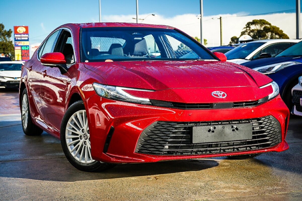 Toyota Camry image 1