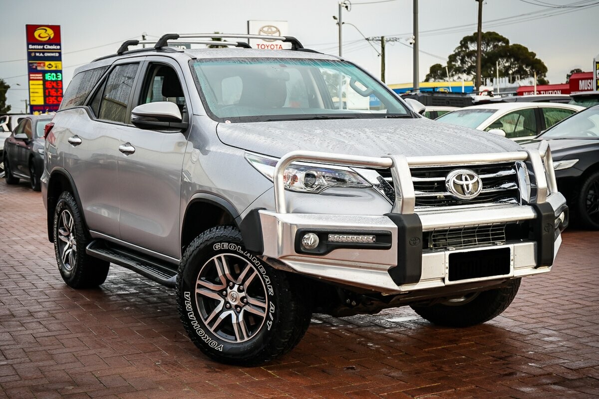 Toyota Fortuner image 1