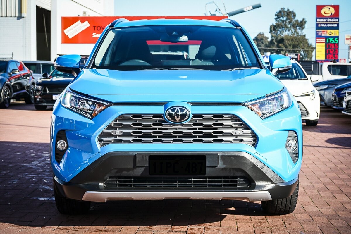 Toyota Rav4 image 3