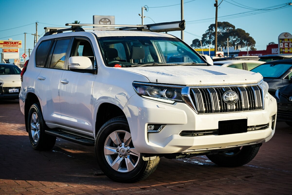 Toyota Landcruiser Prado image 1