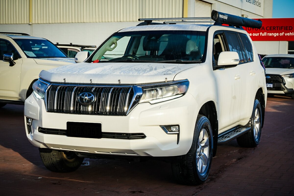Toyota Landcruiser Prado image 4