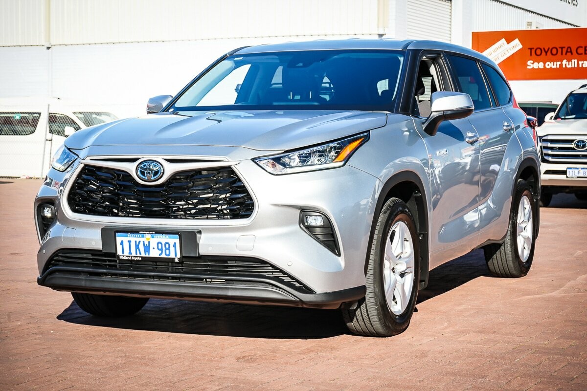 Toyota Kluger image 4