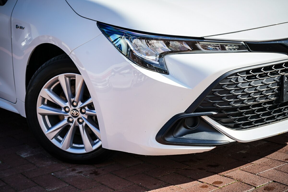 Toyota Corolla image 2