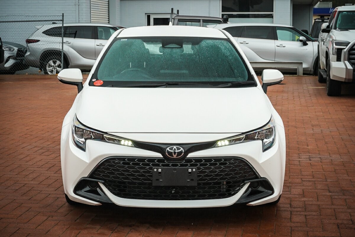Toyota Corolla image 3