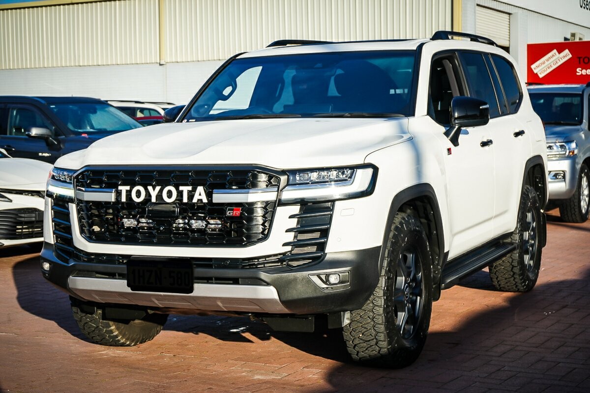 Toyota Landcruiser image 4