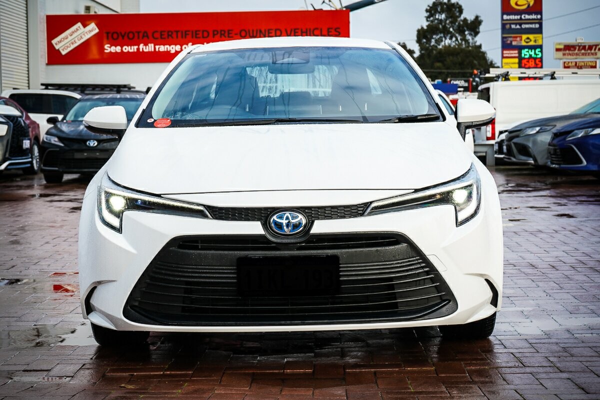 Toyota Corolla image 3