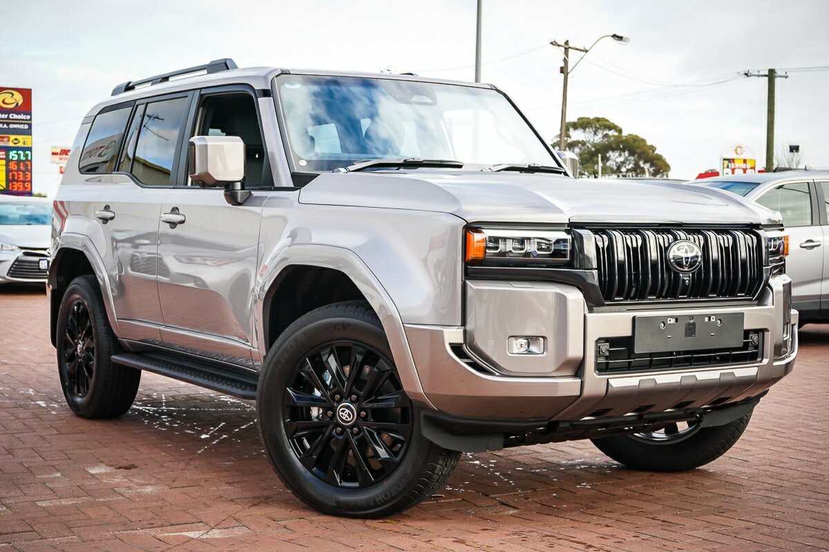 Toyota Landcruiser Prado image 1
