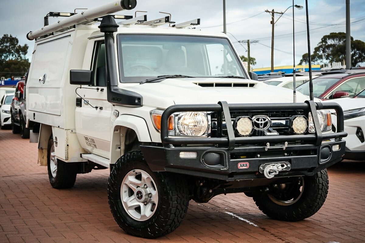 Toyota Landcruiser image 1