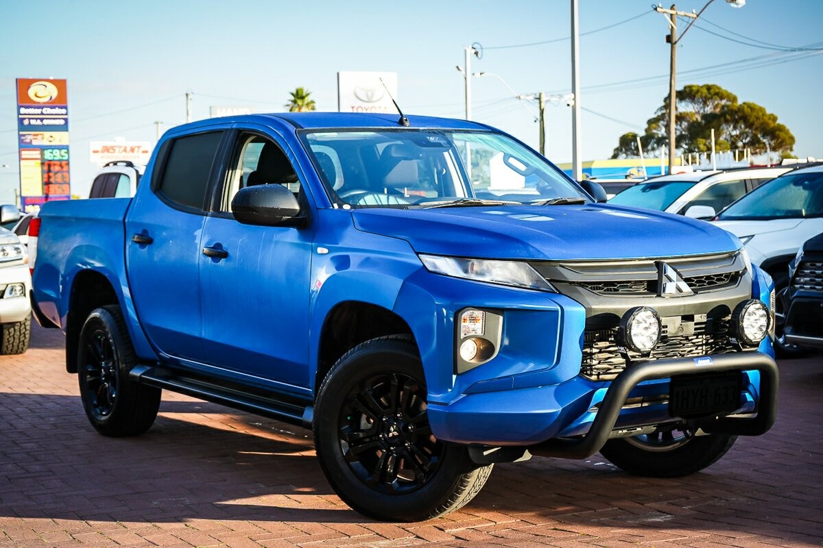 Mitsubishi Triton image 1