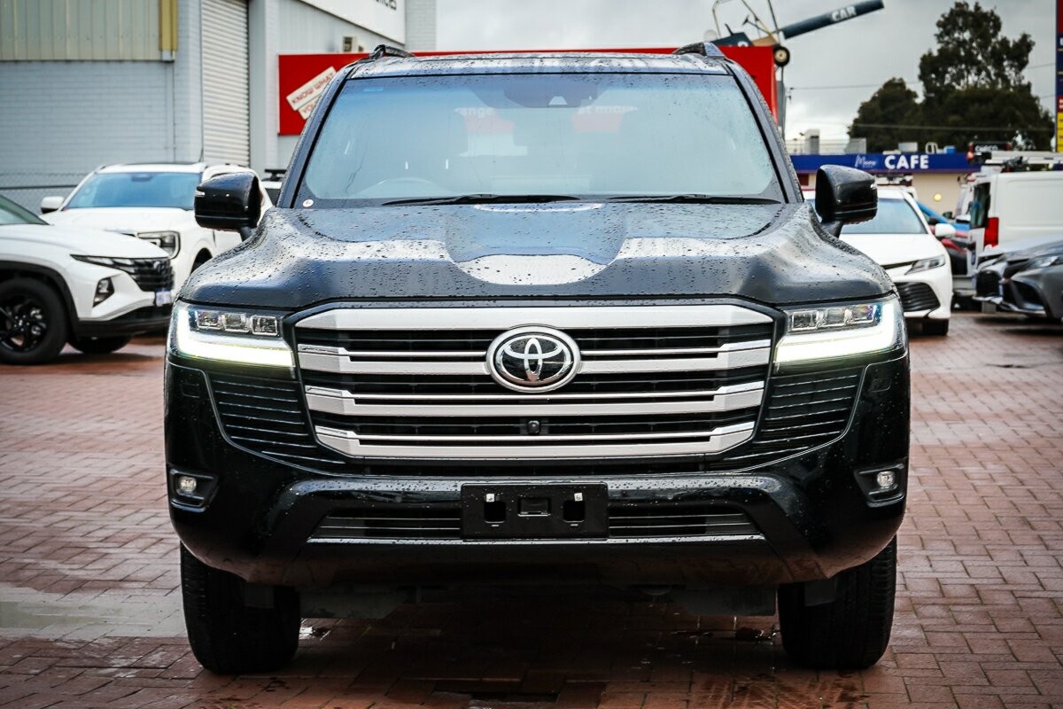 Toyota Landcruiser image 3