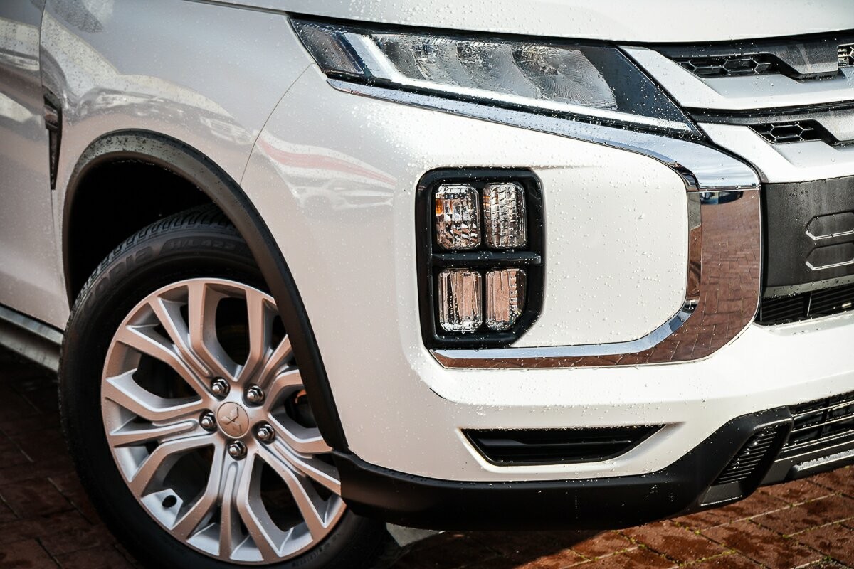 Mitsubishi Asx image 2