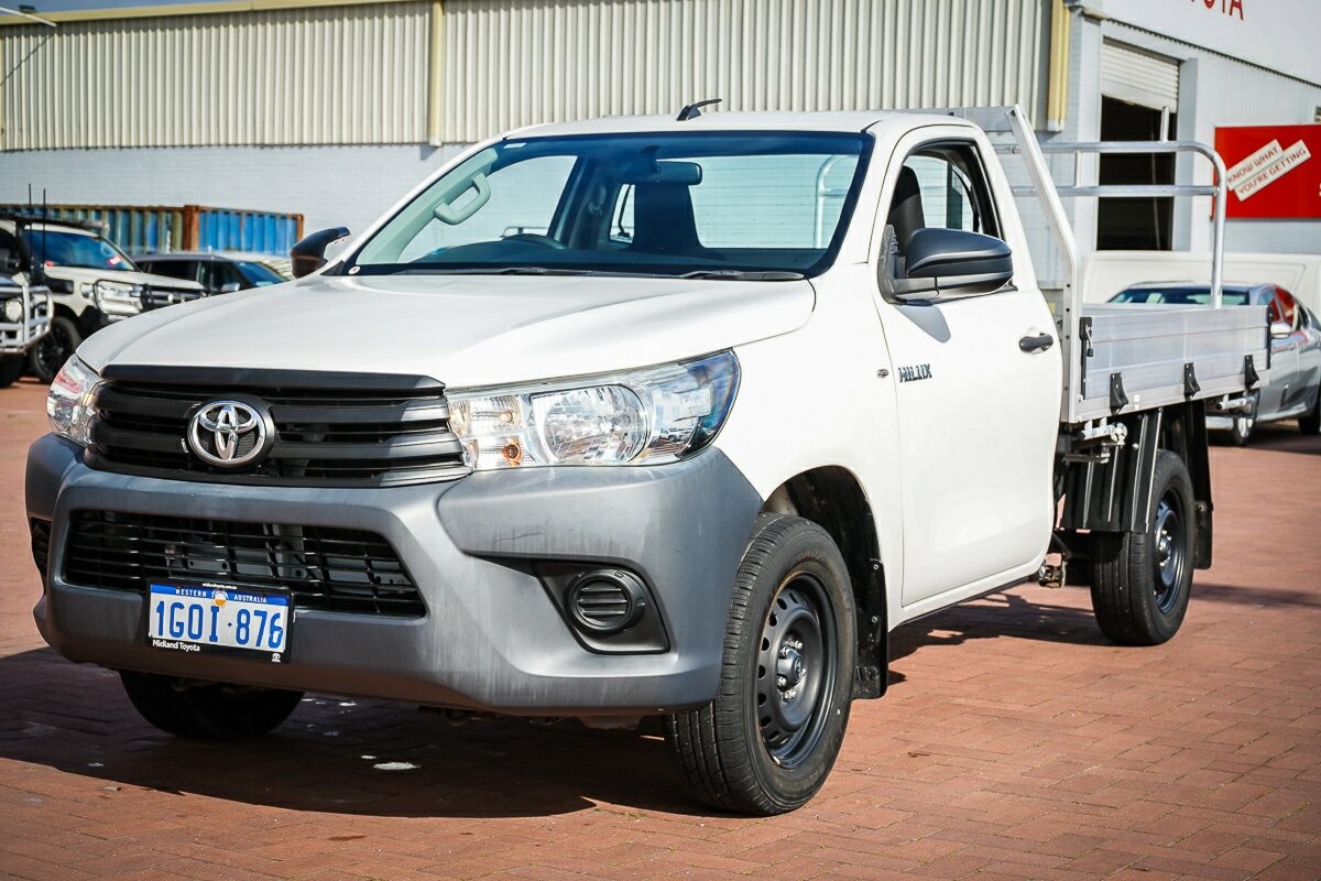 Toyota Hilux image 4