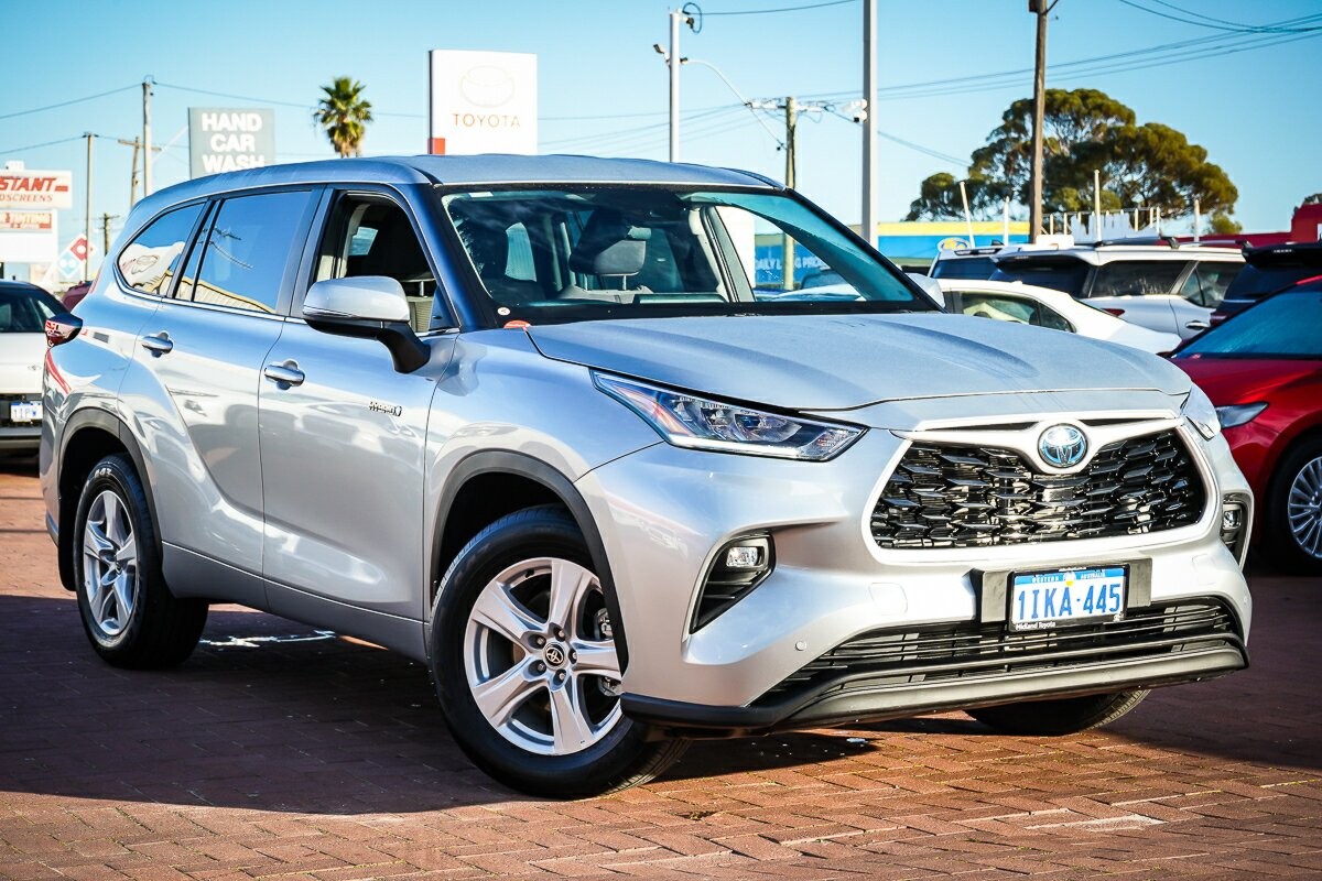 Toyota Kluger image 1