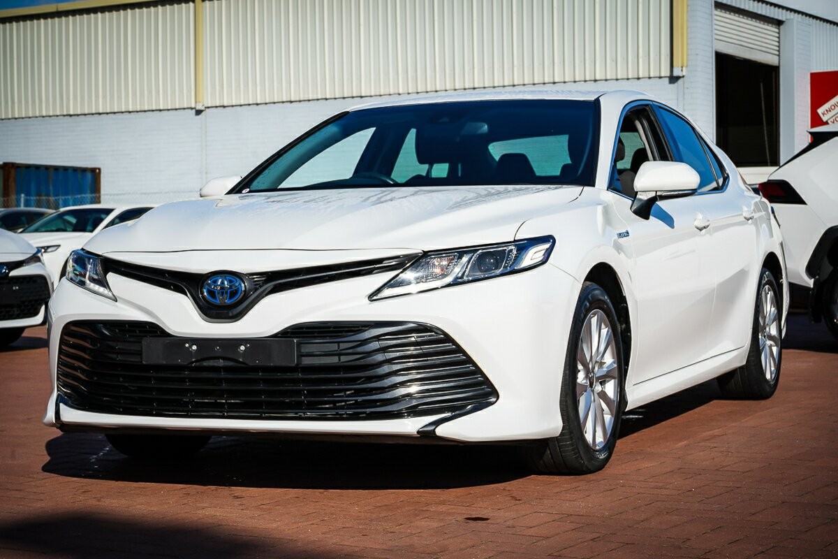 Toyota Camry image 4
