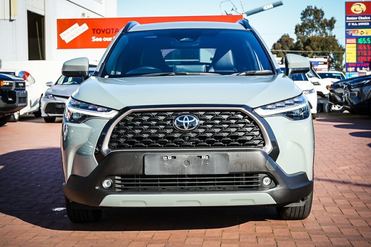 Toyota Corolla Cross image 3