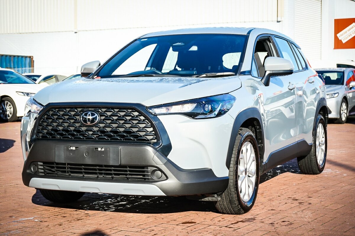 Toyota Corolla Cross image 4